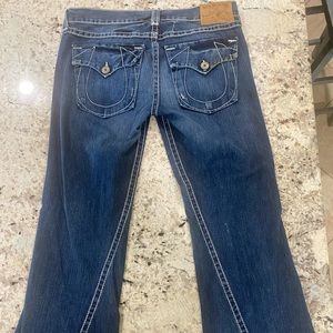 True Religion Joey Big T twist leg blue jeans. 38w 33L